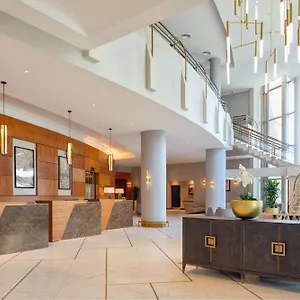 Otel Hilton