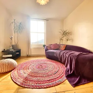London's East End 2 Bedroom Reino Unido