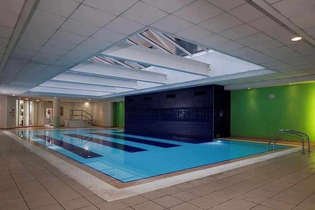 Clayton Hotel Belfast City 4*,